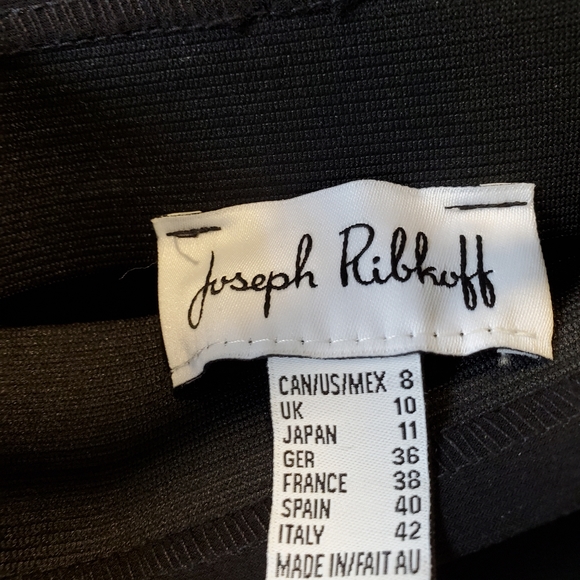 Stretchy black skirt - Picture 2 of 2